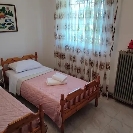 Eretria Vacation House * Eretria (Evia)